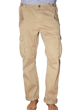 CLOSED - WASHED DISTRESSED CARGO TROUSERS