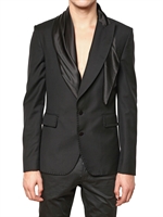 JOHN GALLIANO - SATIN SCHAL AUF COOL WOLL JACKE