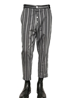 KRIS VAN ASSCHE - PANTALONI IN COTONE BATISTA A RIGHE MODELLO CAPRI