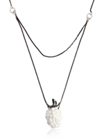 1064° GOLDSMITH'S GUILD - BLACKBERRY PENDANT NECKLACE - SILVER/WHITE