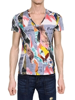 JOHN GALLIANO - GAZETTE DRUCK JERSEY V-AUSSCHNITT T-SHIRT - MULTI