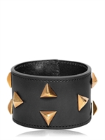 SAINT LAURENT - LEDER-MANSCHETTENARMBAND MIT DREIECKIGEN NIETEN - SCHWARZ