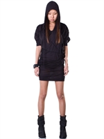 DEMOBAZA - DRAPIERTES BAUMWOLLJERSEY-KLEID MIT KAPUZE - SCHWARZ