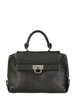 SALVATORE FERRAGAMO - KLEINE SOFIA TOP HANDLE AUS GEÄDERTEM LEDER - SCHWARZ