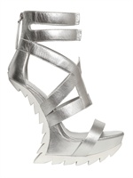 CAMILLA SKOVGAARD - 150MM TEXTURED LEATHER SCULPTURAL WEDGES - SILVER