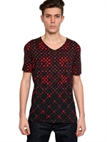 MCQ ALEXANDER MCQUEEN - OPTIC PRINT COTTON JERSEY V NECK T-SHIRT - RED