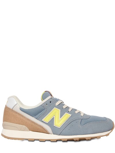 New Balance "996"麂皮&弹力网运动鞋 In Light Blue/beige