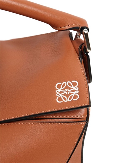 LOEWE MEDIUM PUZZLE LEATHER TOP HANDLE BAG, TAN