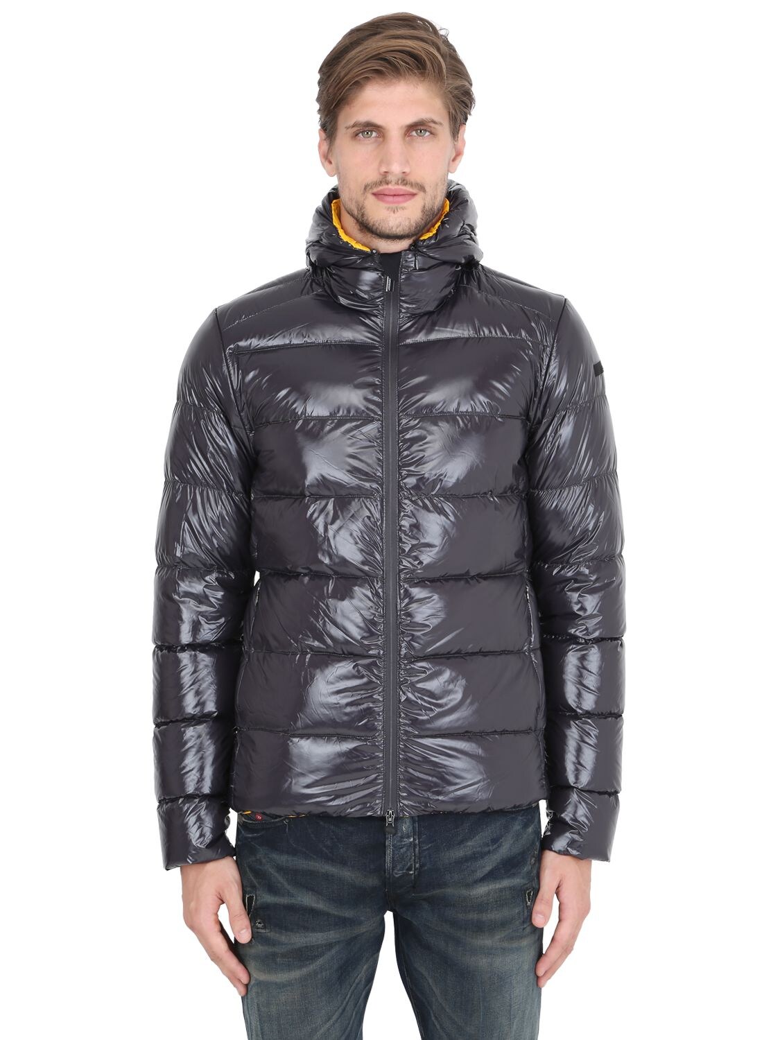 DOWN JACKET WITH DETACHABLE SLEEVES